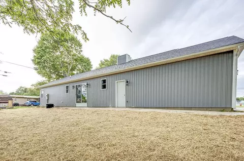Exterior - 228 E Walnut Street Ext, Danville, OH 43014 photo 6 of 20