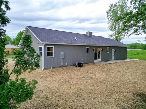 Exterior - 228 E Walnut Street Ext, Danville, OH 43014 photo 16 of 20