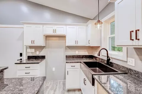 Kitchen - 228 E Walnut Street Ext, Danville, OH 43014 photo 2 of 6