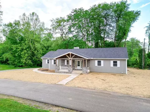 Exterior - 228 E Walnut Street Ext, Danville, OH 43014 photo 8 of 20