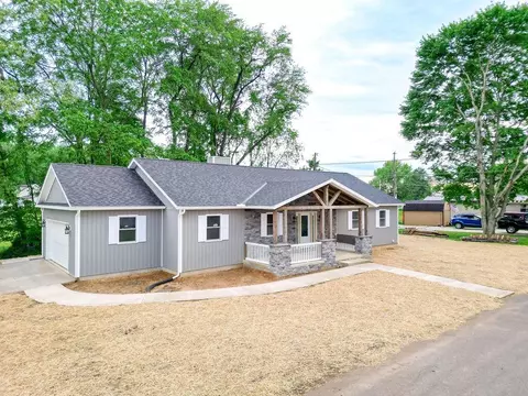 Exterior - 228 E Walnut Street Ext, Danville, OH 43014 photo 7 of 20