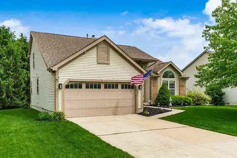 1465 Cottonwood Dr, Lewis Center, OH 43035