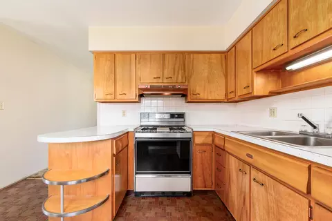 Kitchen - 2928 N Gresham Rd, Columbus, OH 43204 photo 3 of 3