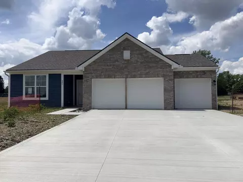201 Maddoxx Dr, London, OH 43140