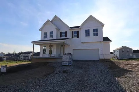 402 Fannin Dr, Pataskala, OH 43062