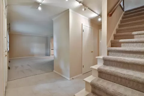 4875 Widner St, Columbus, OH 43220 photo 5