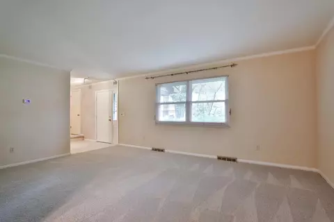 4875 Widner St, Columbus, OH 43220 photo 7