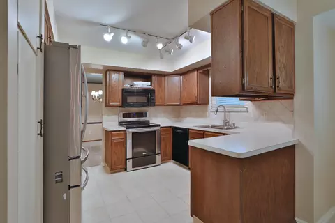 4875 Widner St, Columbus, OH 43220 photo 12