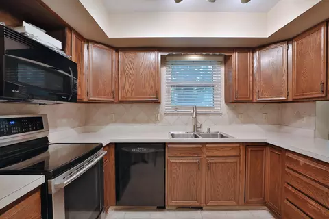 4875 Widner St, Columbus, OH 43220 photo 11