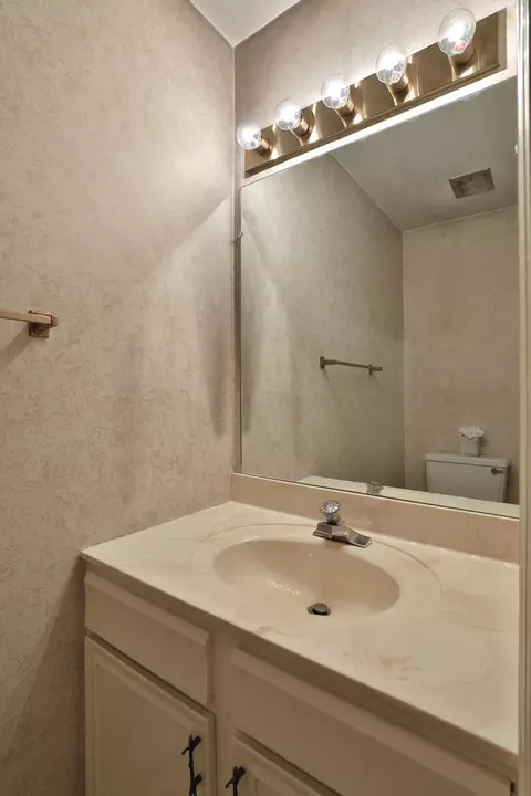 4875 Widner St, Columbus, OH 43220 photo 18