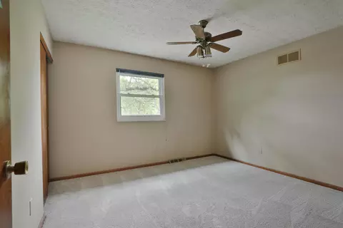 4875 Widner St, Columbus, OH 43220 photo 20