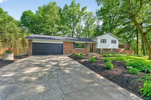 181 Greenbrier Rd, Sunbury, OH 43074