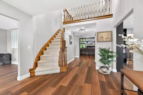 Entry Way - 7207 Coonpath Rd NW, Carroll, OH 43112 photo 8 of 9