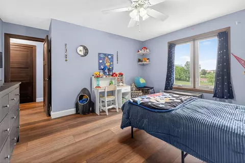 Bedroom - 7207 Coonpath Rd NW, Carroll, OH 43112 photo 6 of 7
