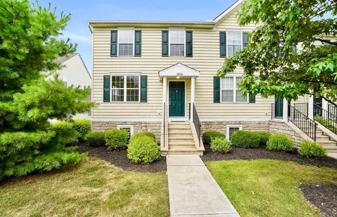 5730 Colts Gate Dr #43, New Albany, OH 43054