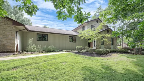 9200 Knoll Dr, Galena, OH 43021