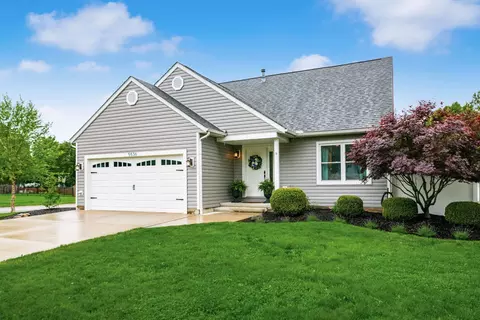 5536 Forest Glen Dr, Grove City, OH 43123