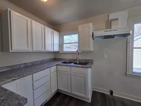 2569 Lexington Ave, Columbus, OH 43211