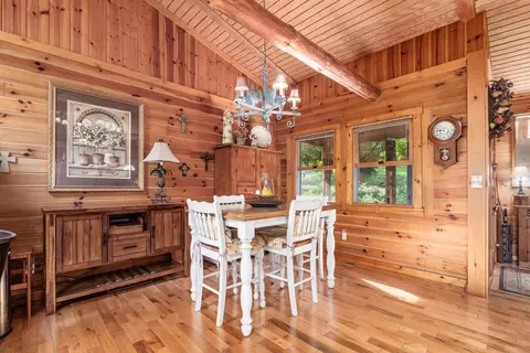 Dining - 31280 Anglebrook Ln, Logan, OH 43138 photo 1 of 4