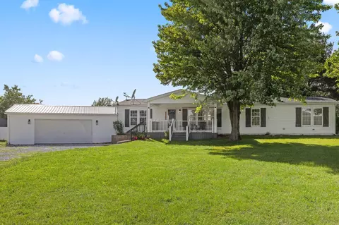 15193 Hall Rd, Mount Vernon, OH 43050