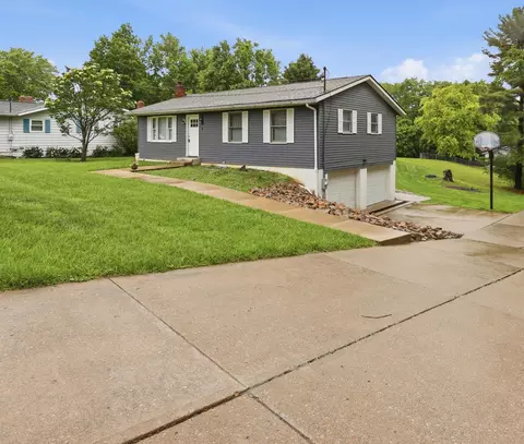 2655 Lisa Kim Ln, Nashport, OH 43830