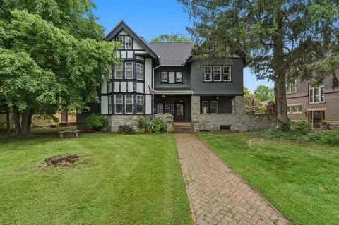 456 Hudson Ave, Newark, OH 43055
