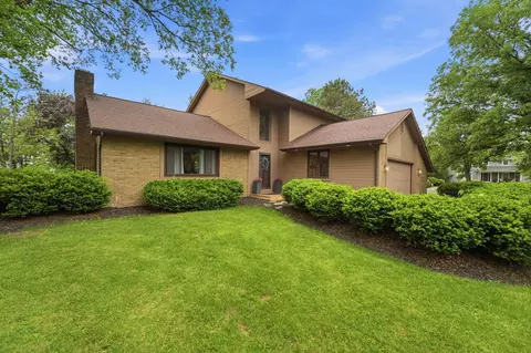 10825 Sierra Woods Cir, Plain City, OH 43064
