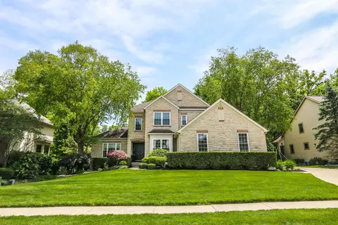 2121 Tucker Trl, Lewis Center, OH 43035