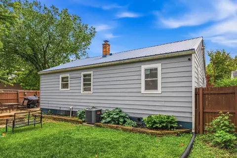 Exterior - 550 E Farming St, Marion, OH 43302 photo 5 of 8