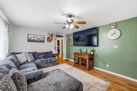 Entry Way - 550 E Farming St, Marion, OH 43302 photo 1 of 1