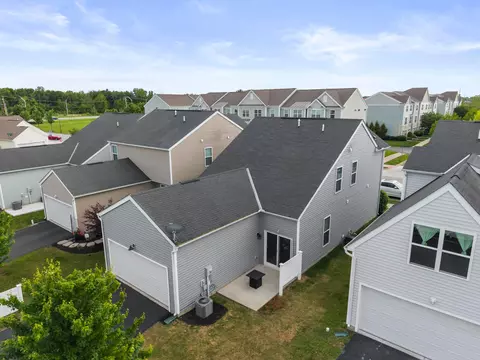 View/Area - 5452 Spring River Ave, Dublin, OH 43016 photo 2 of 6