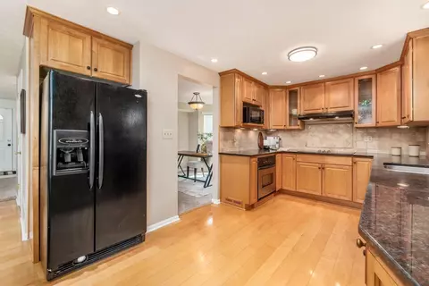 Kitchen - 2400 Willis Rd, Dublin, OH 43016 photo 3 of 4