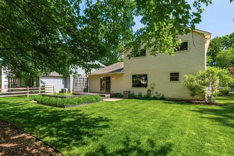 Exterior - 2400 Willis Rd, Dublin, OH 43016 photo 2 of 7
