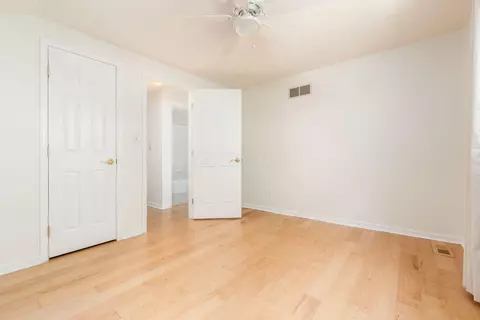 Bedroom - 2400 Willis Rd, Dublin, OH 43016 photo 4 of 6