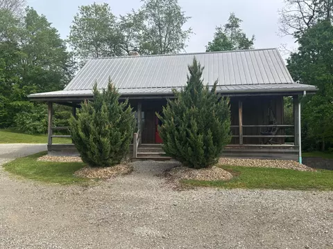 39700 Dawley New Pittsburg Rd, Logan, OH 43138