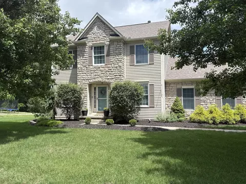492 Hibbs Rd, Lockbourne, OH 43137