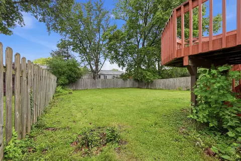 Exterior - 3912 Farm Brook Ln, Columbus, OH 43204 photo 3 of 5