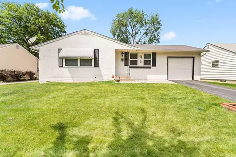 1402 Cardwell Sq N, Columbus, OH 43229