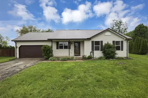 231 Overlook Dr, South Charleston, OH 45368