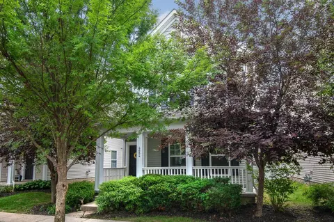 4684 Grand Strand Dr, Grove City, OH 43123