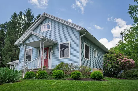 2202 Lancaster Rd, Granville, OH 43023