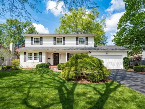 7067 Rieber St, Worthington, OH 43085