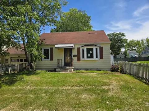 490 Dyas Dr, Mansfield, OH 44905