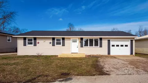 96 Summit St, Roseville, OH 43777