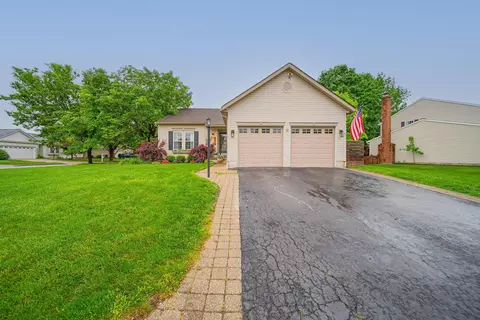 4419 Prairie Pine Ct, Hilliard, OH 43026