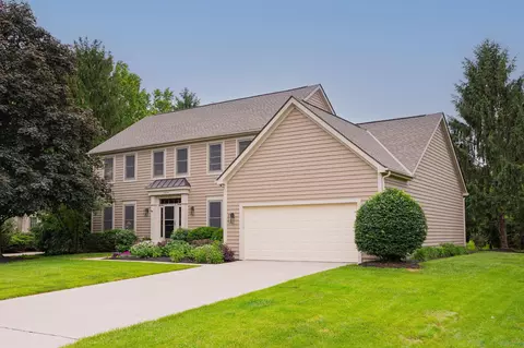 3254 Harbor Dr, Lewis Center, OH 43035