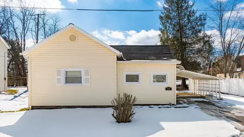 39 Stokely St, Roseville, OH 43777
