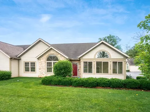 2626 Landings Way #12, Grove City, OH 43123