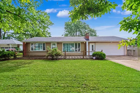1106 Oakdale Dr, Mansfield, OH 44905
