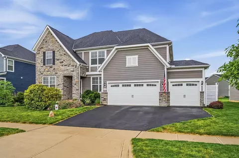 555 Crick Stone Dr, Delaware, OH 43015